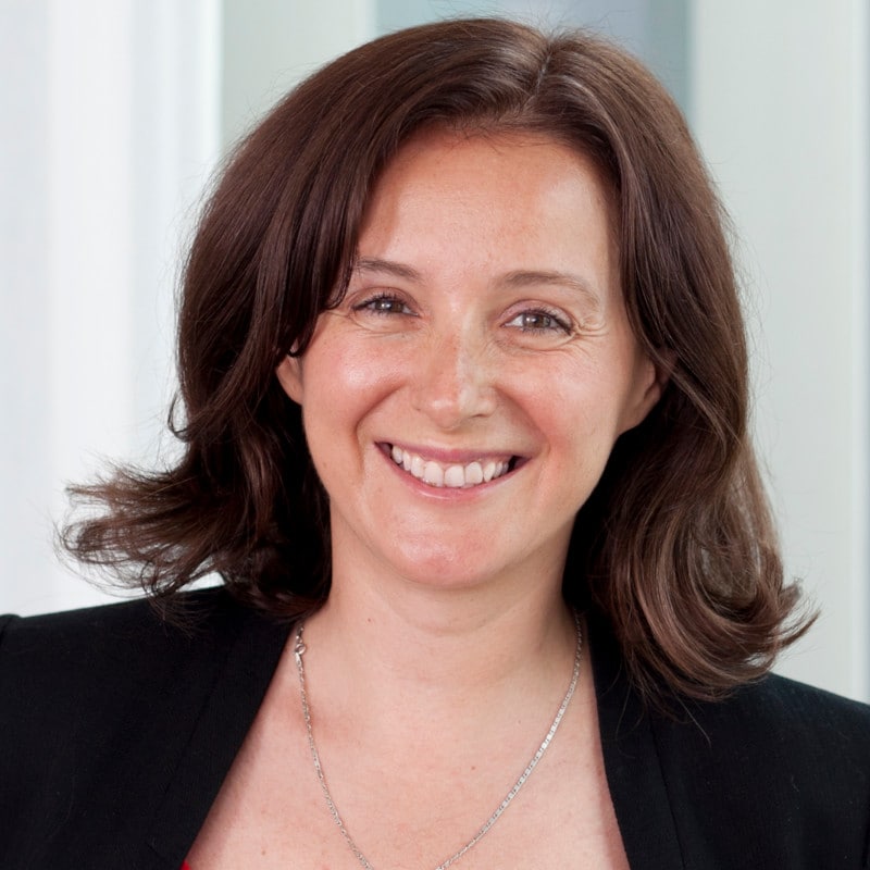 Maria Axente portrait